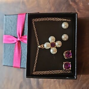 Pearl & Amethyst Costume Rhinestone Gift Set 1 Necklace 2 Earring Set Avon NWOT